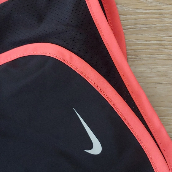 NWT Nike Women's Tempo Dry Core 3'' Lined Running Shorts - Picture 2 of 4